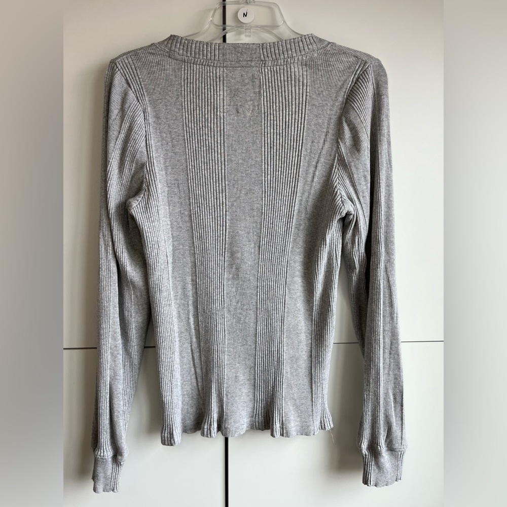 Aerie Women’s Gray Ribbed Long-Sleeve Henley Top Size XXL - Picture 5 of 8